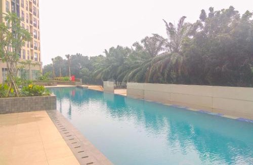 Depok Apartment | Nice and Elegant Studio at Transpark Cibubur Apartment By Travellio