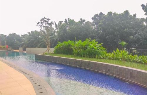 Depok Apartment | Nice and Elegant Studio at Transpark Cibubur Apartment By Travellio
