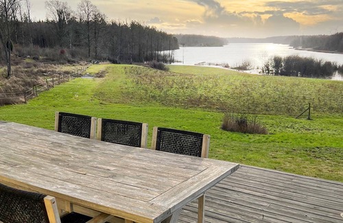 Blekinge House | Nice and friendly cottage with a view of Lake Nässjön.