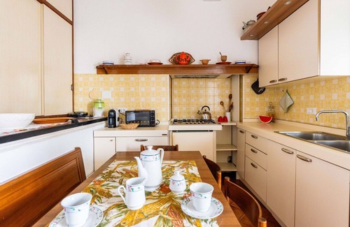 San Bartolomeo al Mare Apartment | Nice apartment for 6 guests with WIFI, A/C, balcony, pets allowed and parking