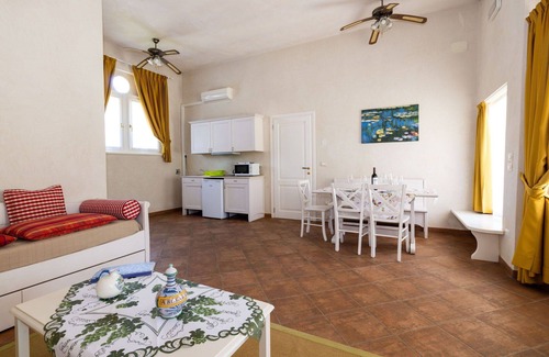 Strassoldo Apartment | Nice apartment for 4 guests with A/C, WIFI, TV, terrace and pets allowed