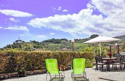 San Lorenzo al Mare Apartment | Nice apartment for 6 guests with WIFI, TV, terrace and pets allowed