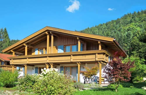 Aschau im Chiemgau House | Nice apartment in villa for 6 people with TV and terrace