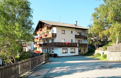 St. Valentin auf der Haide Apartment | Nice apartment for 6 guests with WIFI, TV, balcony, pets allowed and parking