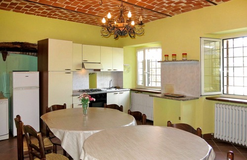 Cortazzone Villa | Nice apartment in villa for 14 people with WIFI, pool, patio and pets allowed