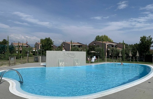 Crociale Apartment | Nice apartment for 4 people with pool, WIFI, A/C, TV, terrace and pets allowed