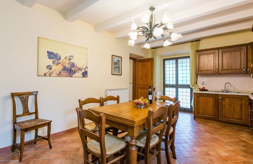 Badia Agnano Apartment | Nice apartment for 29 people with WIFI, private pool, TV, patio, pets allowed and panoramic view