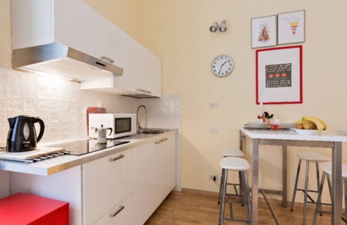 Monti Apartment | Nice apartment behind the Colosseum and Imperial Forums