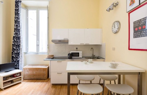 Monti Apartment | Nice apartment behind the Colosseum and Imperial Forums