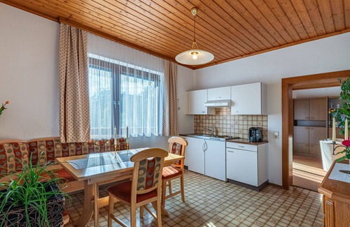 Agsdorf Apartment | Nice apartment for 4 guests with WIFI, TV, patio and pets allowed