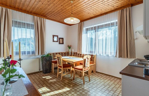 Agsdorf Apartment | Nice apartment for 4 guests with WIFI, TV, patio and pets allowed