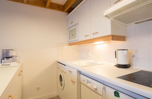 Morbihan Apartment | Nice apartment for 4 people with WIFI, pool, TV, balcony and parking