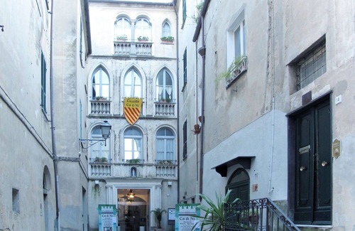 Finalborgo Apartment | Nice apartment for 8 guests with WIFI, TV, patio and pets allowed