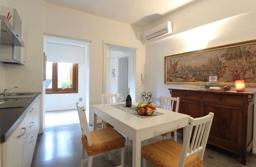 Valdobbiadene Apartment | Nice apartment for 2 people with A/C, WIFI, TV and balcony