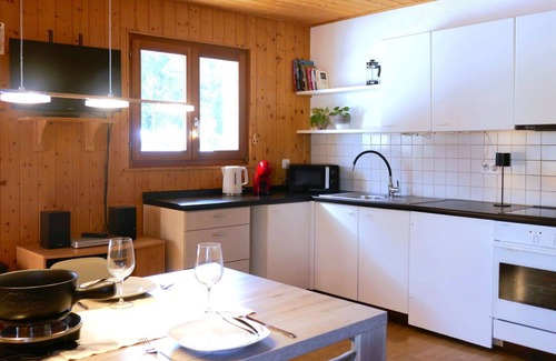 Blenio Apartment | Nice apartment for 4 people with WIFI, TV, patio, pets allowed, panoramic view and parking