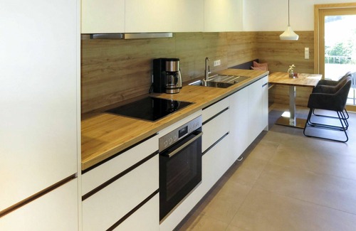 Hofstetten Apartment | Nice apartment for 4 guests with WIFI, TV and terrace