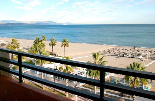 Costa del Sol Apartment | Nice apartment for 4 guests with WIFI, A/C, TV, balcony and parking