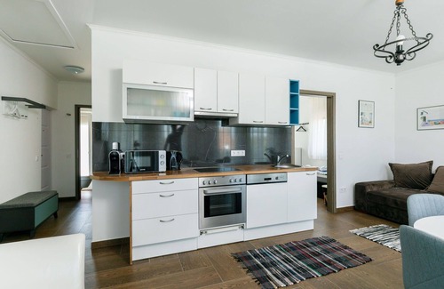 Balatonszarszo Apartment | Nice apartment for 5 guests with A/C, WIFI, TV and balcony