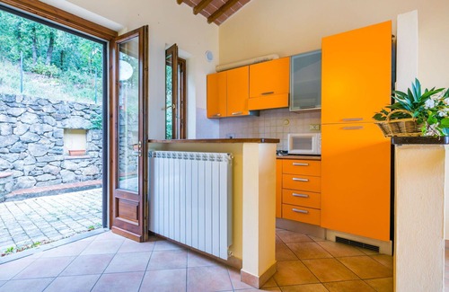 San Baronto Apartment | Nice apartment for 2 people with pool, WIFI, TV, terrace, pets allowed and panoramic view