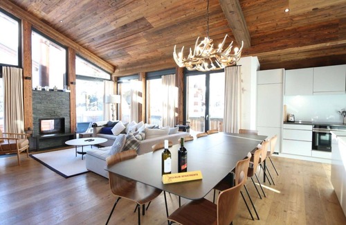 Saas-Fee Apartment | Nice apartment for 10 people with WIFI, TV and balcony