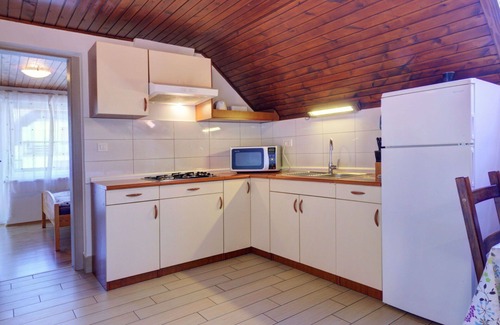 Bohinjska Bistrica Apartment | Nice apartment for 10 people with WIFI, TV, balcony, pets allowed and panoramic view