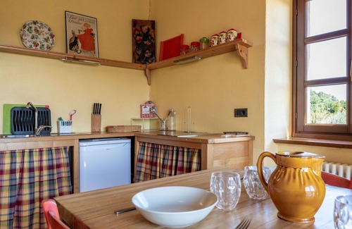 Cortemilia Apartment | Nice apartment for 18 people with pool, WIFI, patio, pets allowed and parking