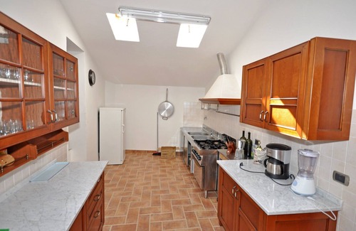 Volterra Apartment | Nice apartment for 2 guests with pool, WIFI, TV and pets allowed, close to San Gimignano