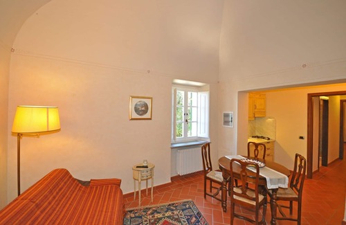 Volterra Apartment | Nice apartment for 2 guests with pool, WIFI, TV and pets allowed, close to San Gimignano