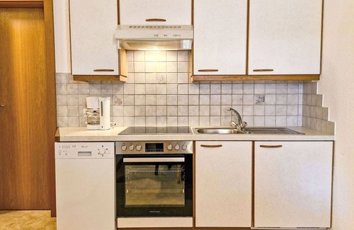 Karres Apartment | Nice apartment for 2 people with WIFI, TV, patio and pets allowed