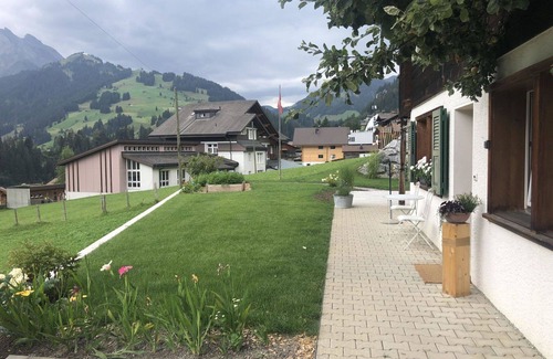 Adelboden Apartment | Nice apartment for 3 people with WIFI and balcony