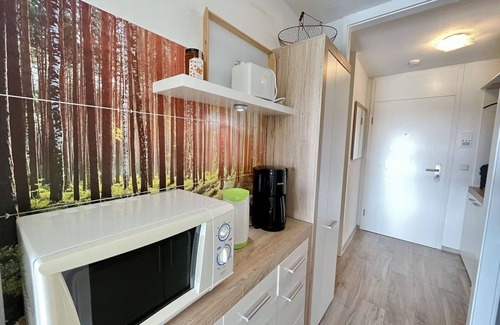 Loffingen Apartment | Nice apartment for 3 guests with pool, WIFI, TV and balcony