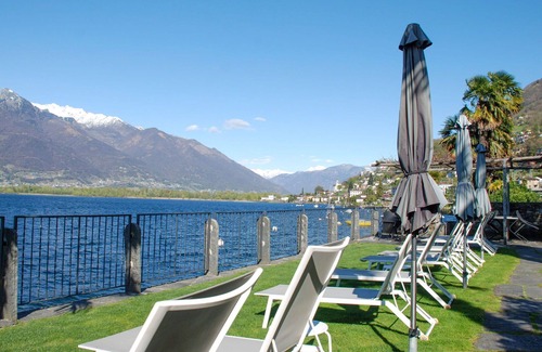 Vira Apartment | Nice apartment for 3 guests with WIFI, pool, TV and patio