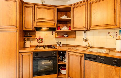 Nesso Apartment | Nice apartment for 3 people with TV and balcony