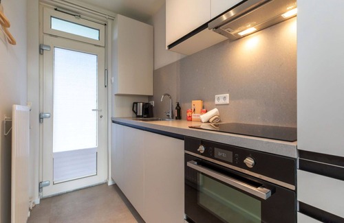 Municipality of Vlissingen Apartment | Nice apartment for 3 people with WIFI, TV, patio and pets allowed