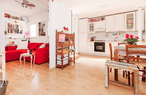 San Lorenzo Apartment | Nice apartment for 3 people with WIFI, A/C, TV and terrace