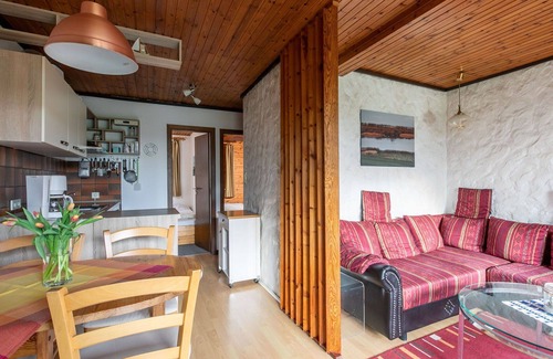 Friedrichskoog Apartment | Nice apartment for 4 guests with WIFI, TV and terrace
