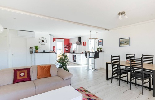 Le Pradet Apartment | Nice apartment for 4 guests with A/C, WIFI, TV, terrace, panoramic view and parking
