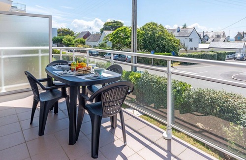 Morbihan Apartment | Nice apartment for 4 guests with TV, balcony and parking