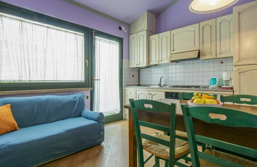 Vicopelago Apartment | Nice apartment for 4 guests with A/C, pool, TV, patio, pets allowed and panoramic view
