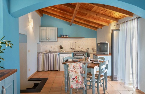 Vasia Apartment | Nice apartment for 4 guests with WIFI, TV, balcony and pets allowed