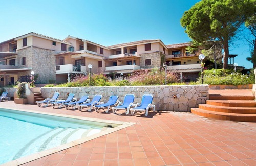 Liscia di Vacca Apartment | Nice apartment for 4 people with A/C, pool, WIFI, TV, terrace and parking
