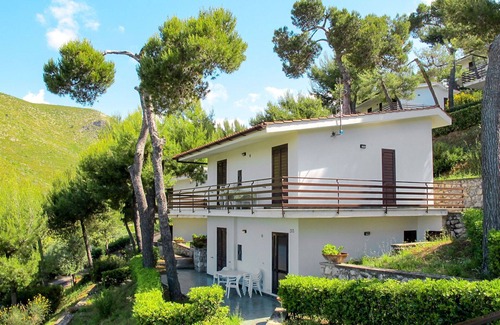 Sperlonga Apartment | Nice apartment for 4 guests with A/C, WIFI, pool, TV, terrace and pets allowed