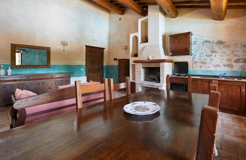 San Brizio Apartment | Nice apartment for 4 guests with pool, WIFI, TV and pets allowed, close to Spoleto