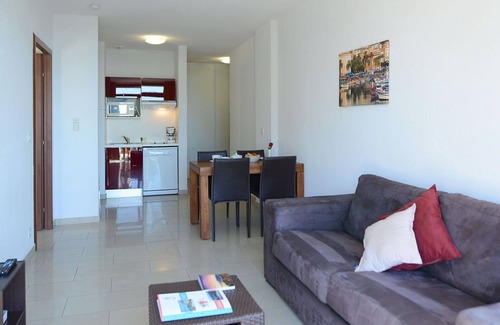 Ajaccio Apartment | Nice apartment for 4 people with WIFI, A/C, pool, TV, terrace and pets allowed