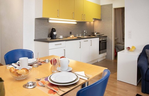 Falera Apartment | Nice apartment for 4 people with pool, WIFI, TV, patio and panoramic view