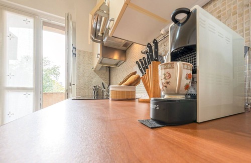 Pavia Apartment | Nice apartment for 4 people with WIFI, A/C, TV, terrace and panoramic view