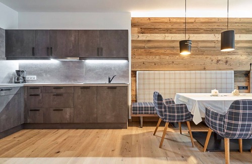 Soelden Apartment | Nice apartment for 4 people with WIFI, TV, balcony and pets allowed