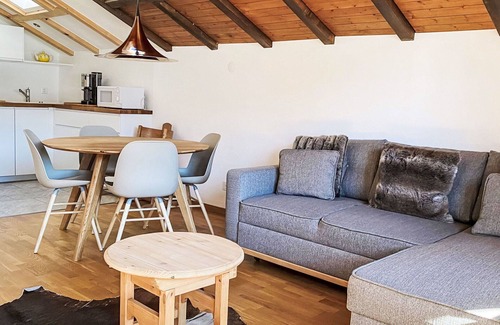 Falera Apartment | Nice apartment for 5 people with pool, WIFI, TV, balcony and panoramic view