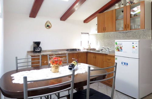 Martina Apartment | Nice apartment for 5 people with private pool, WIFI, A/C, TV and terrace