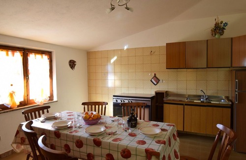 San Lorenzo Apartment | Nice apartment for 5 people with WIFI, TV, balcony and panoramic view